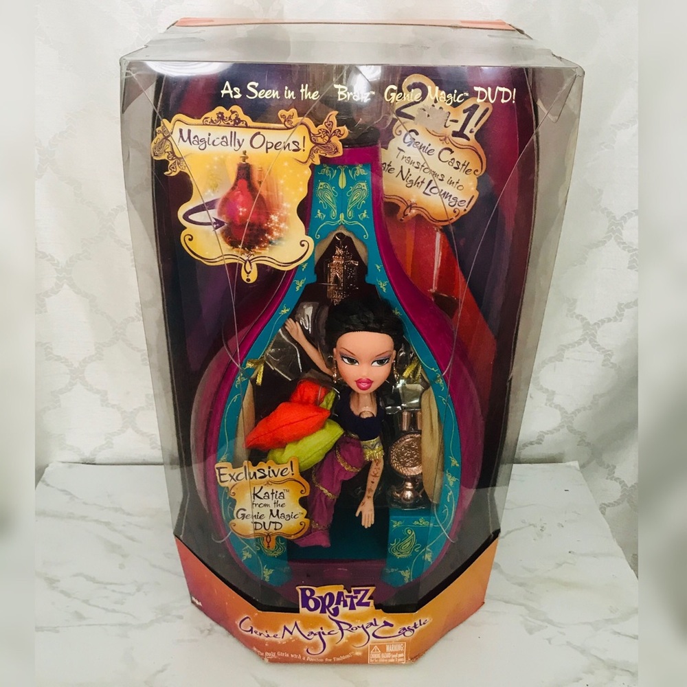 ⛔️SOLD⛔️ Bratz Genie Magic Royal Castle Katia